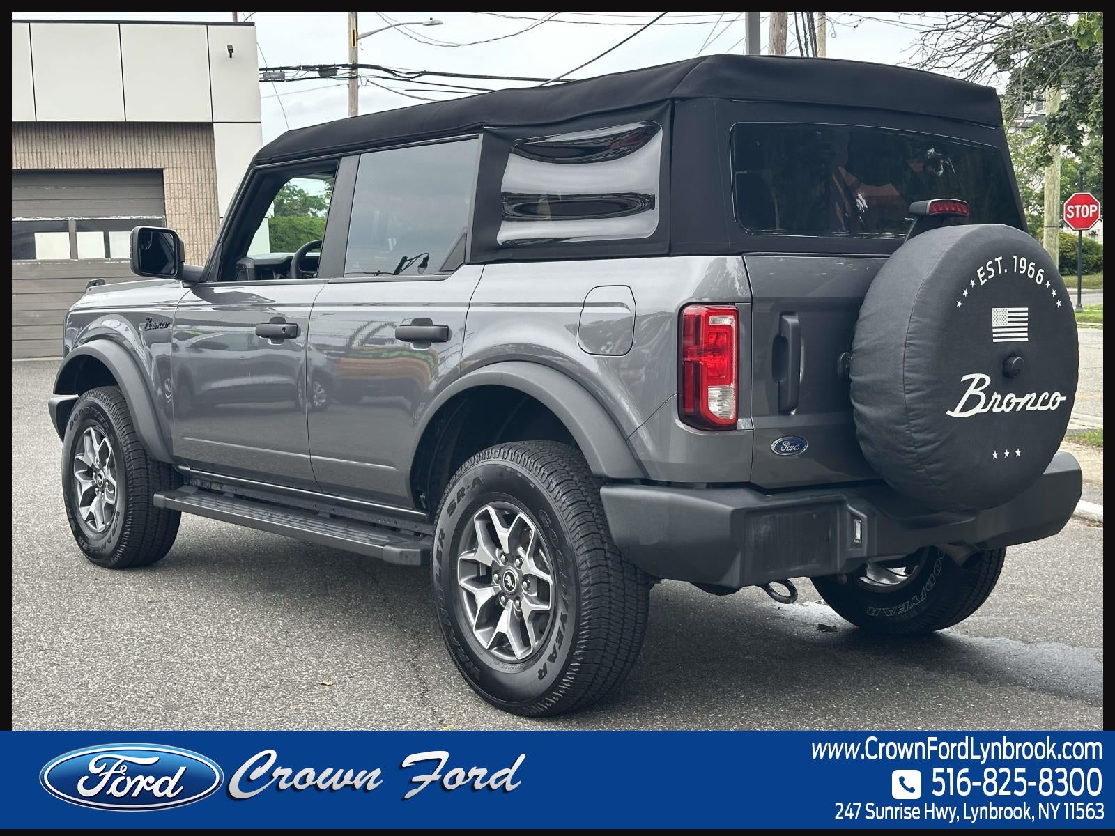 2023 Ford Bronco Base 4 Door 4x4