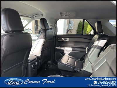 2023 Ford Explorer XLT 4WD