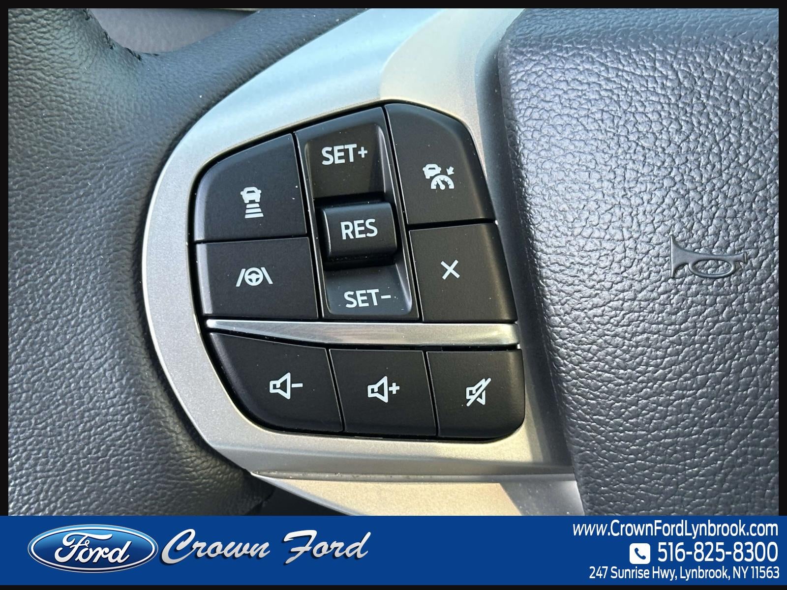 2023 Ford Explorer XLT 4WD