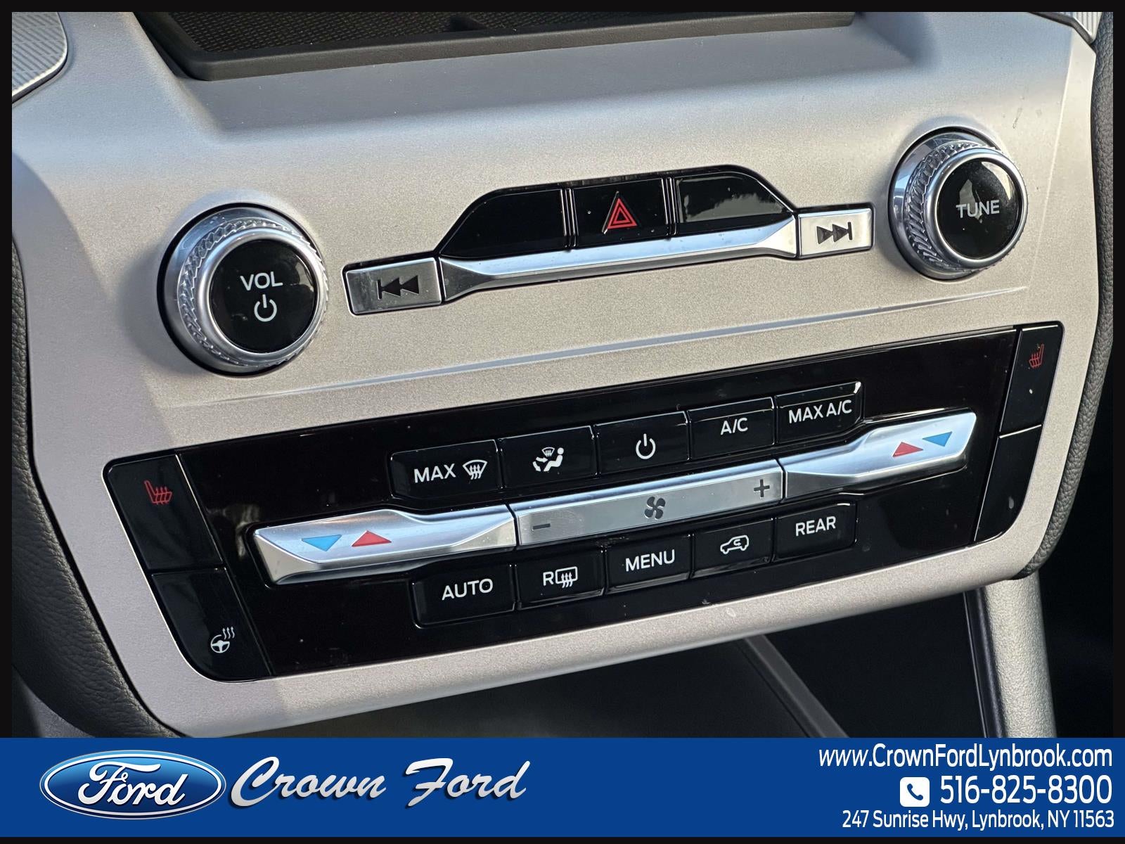 2023 Ford Explorer XLT 4WD