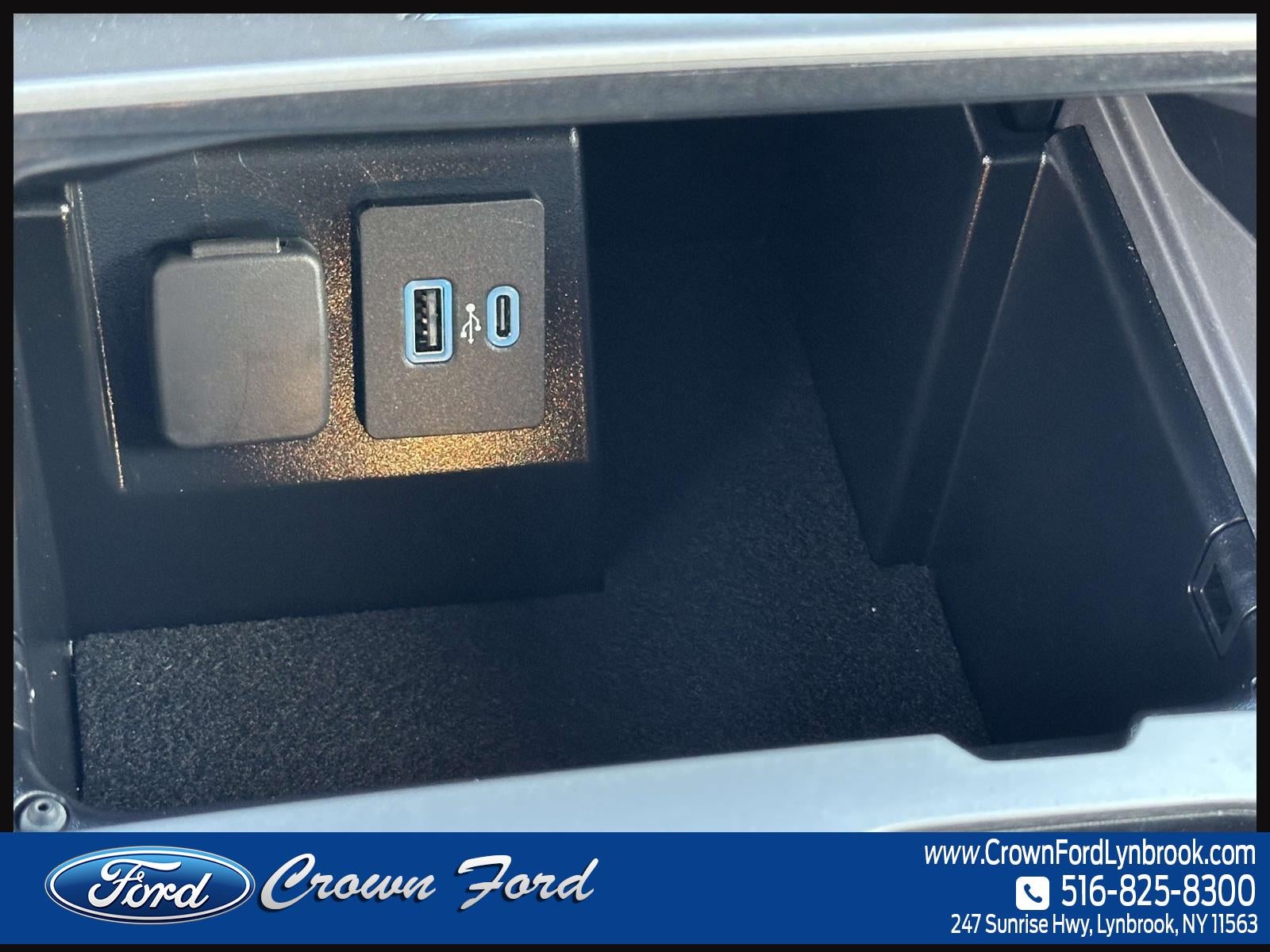 2023 Ford Explorer XLT 4WD