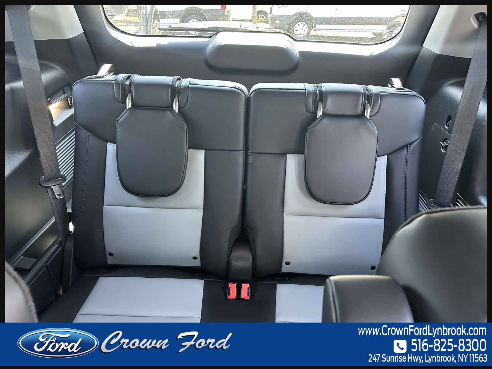 2023 Ford Explorer XLT 4WD