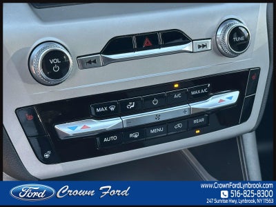 2023 Ford Explorer XLT 4WD