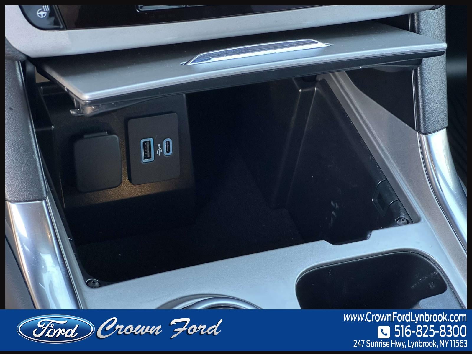 2023 Ford Explorer XLT 4WD