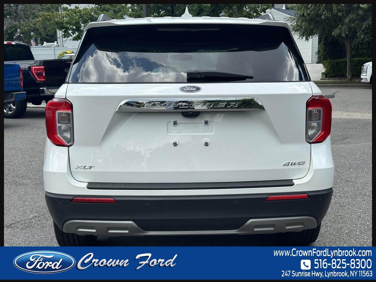 2023 Ford Explorer XLT 4WD