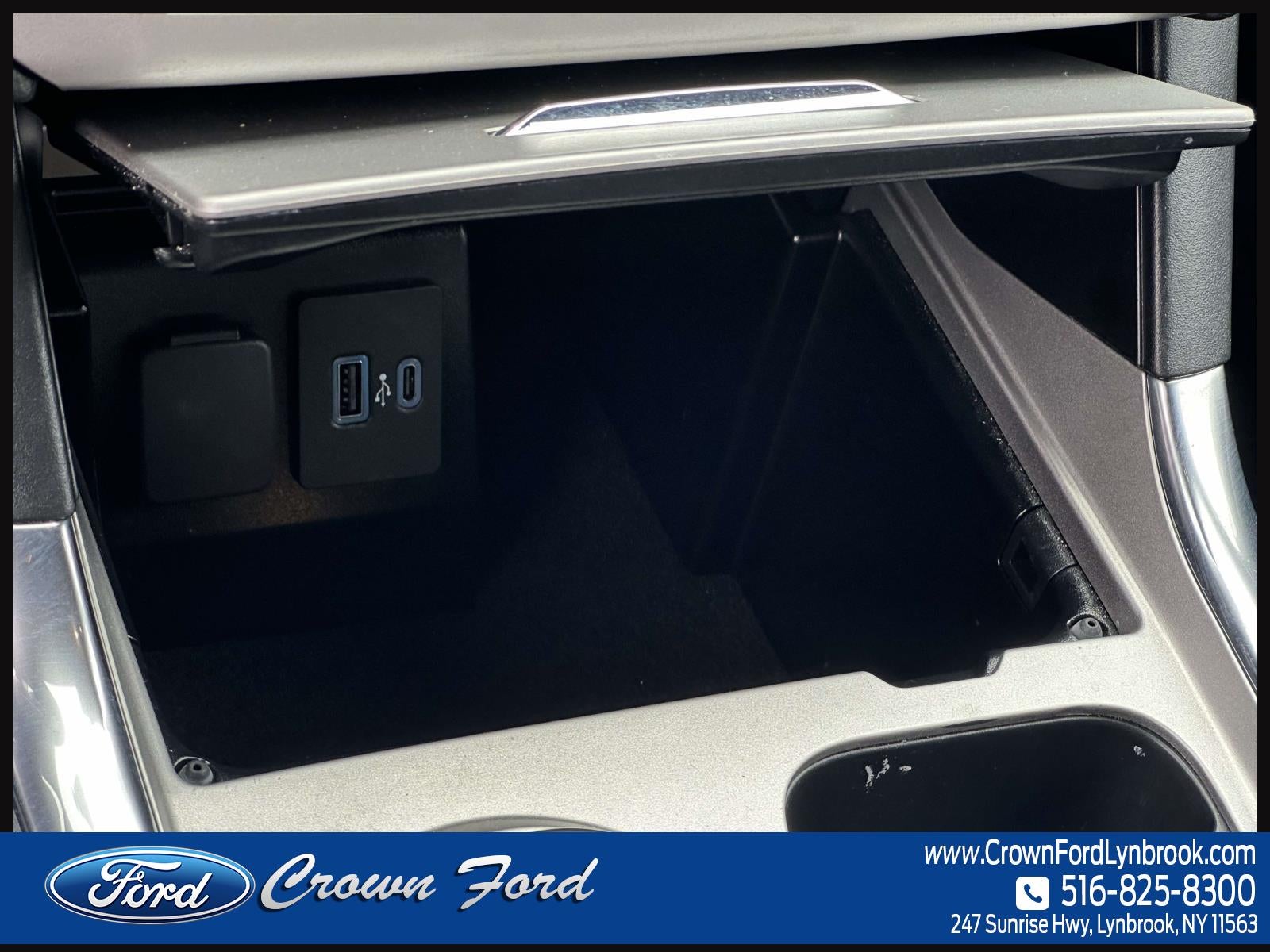 2023 Ford Explorer XLT 4WD