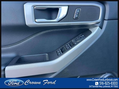 2023 Ford Explorer XLT 4WD