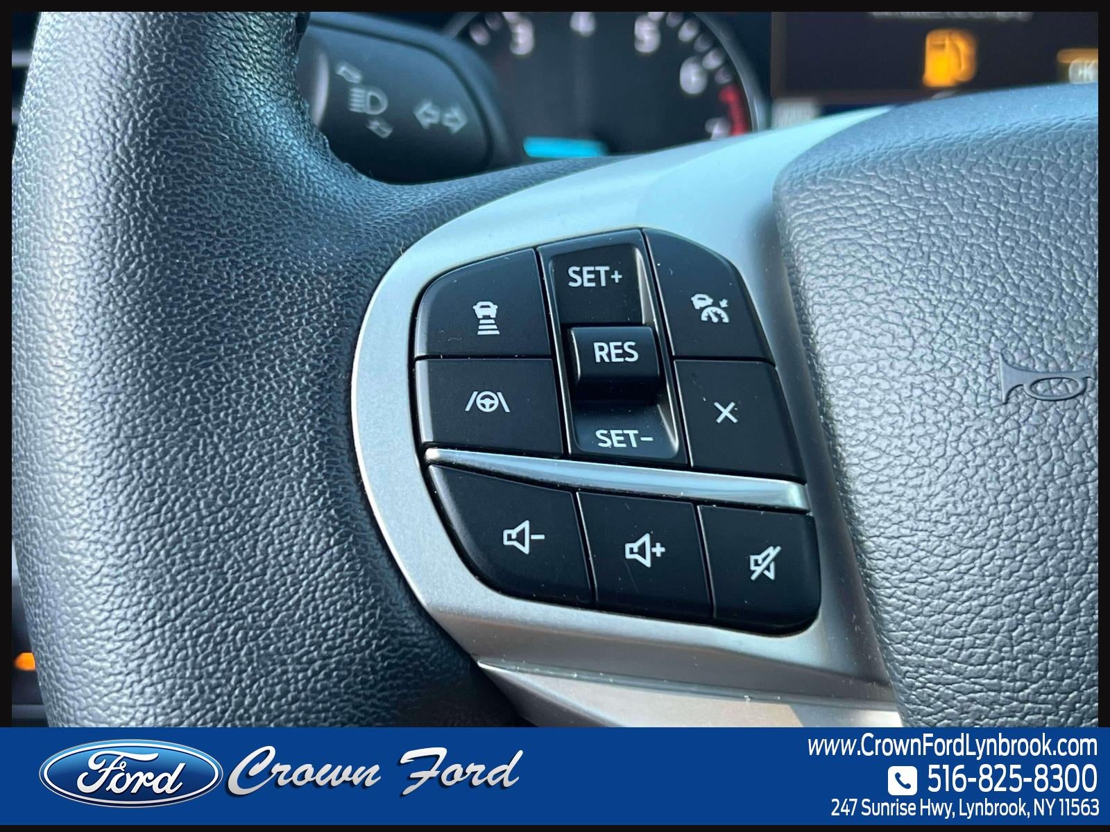 2023 Ford Explorer XLT 4WD