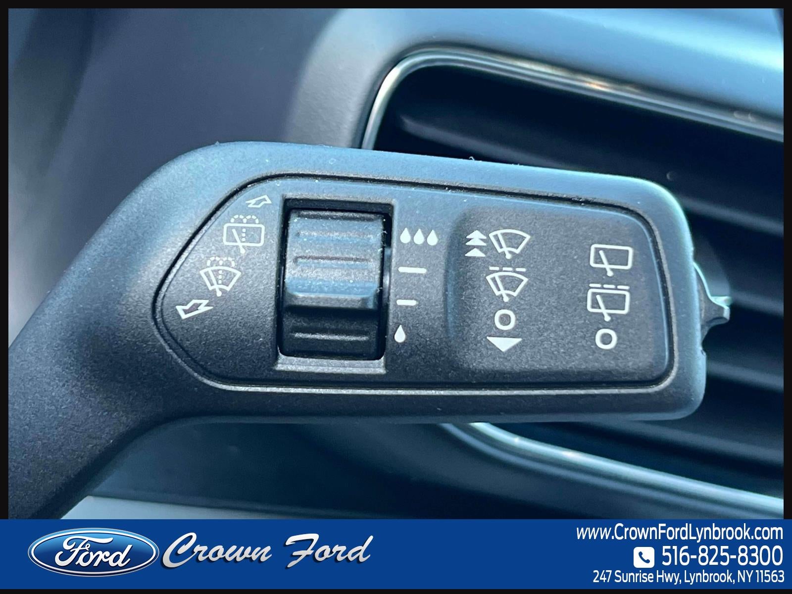 2023 Ford Explorer XLT 4WD