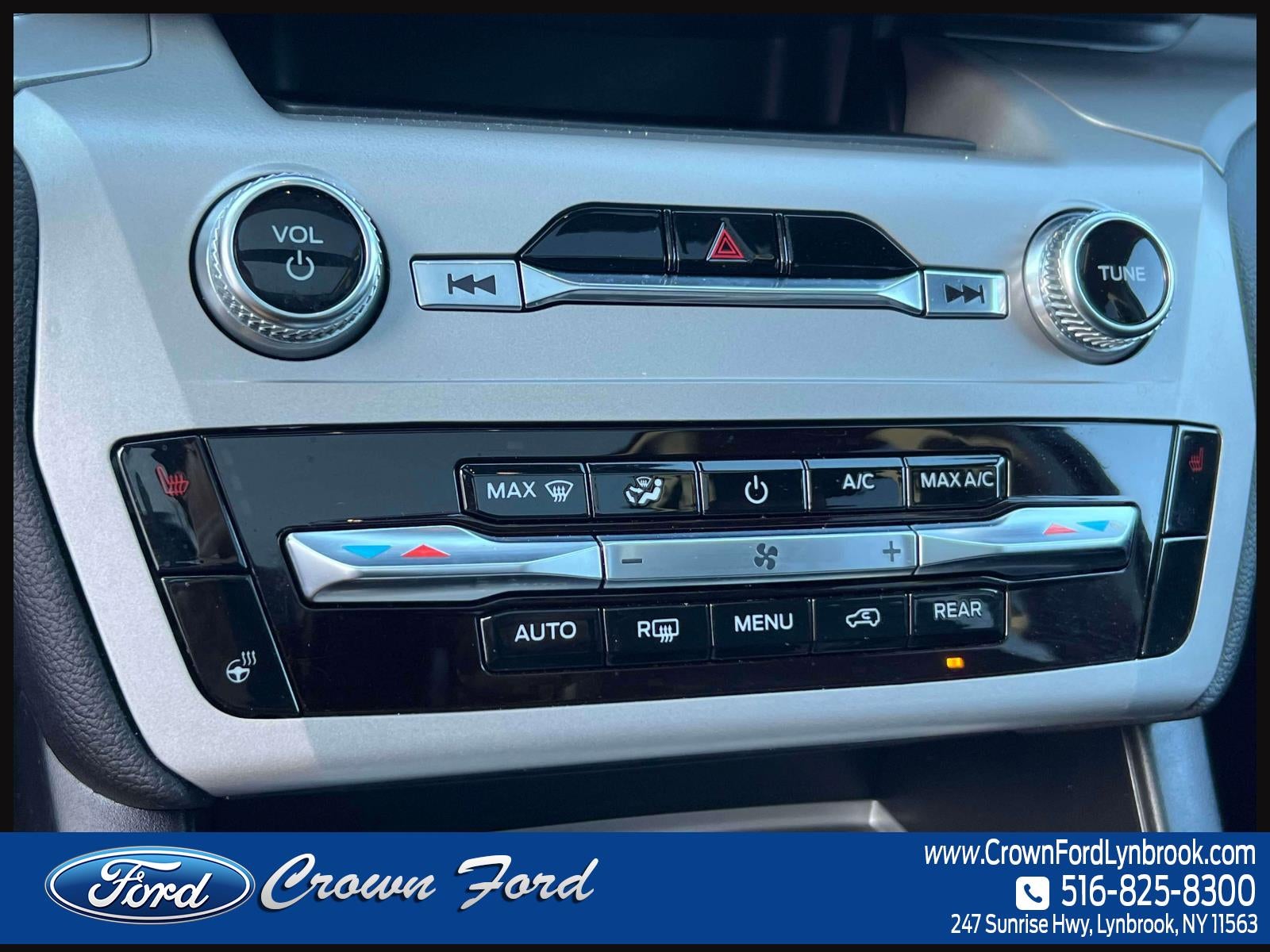 2023 Ford Explorer XLT 4WD