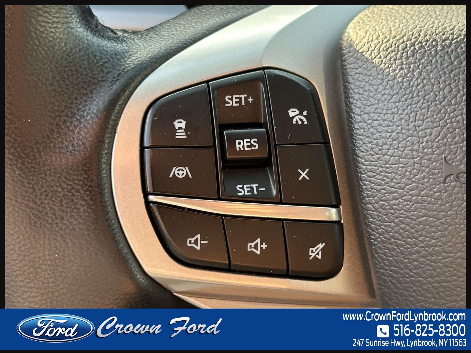 2022 Ford Explorer XLT 4WD