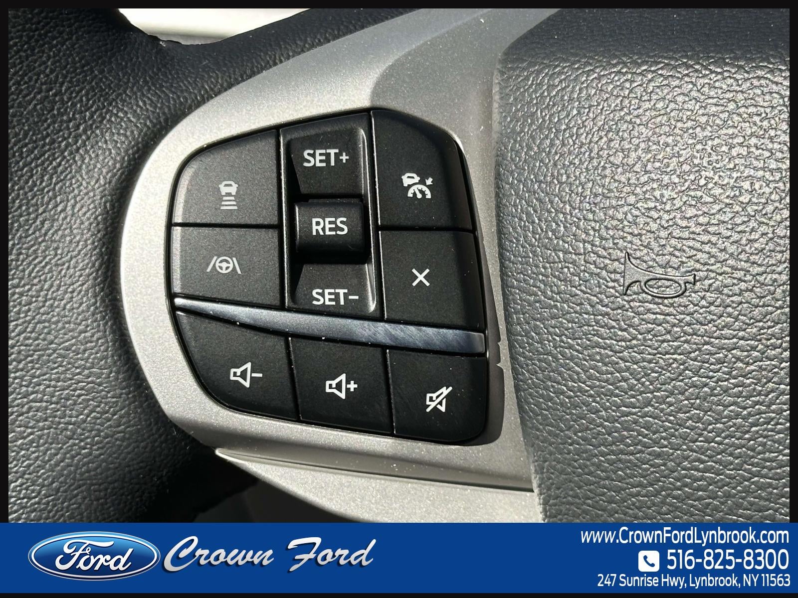 2023 Ford Explorer XLT 4WD