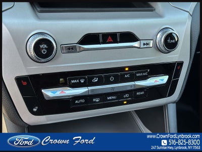 2023 Ford Explorer XLT 4WD