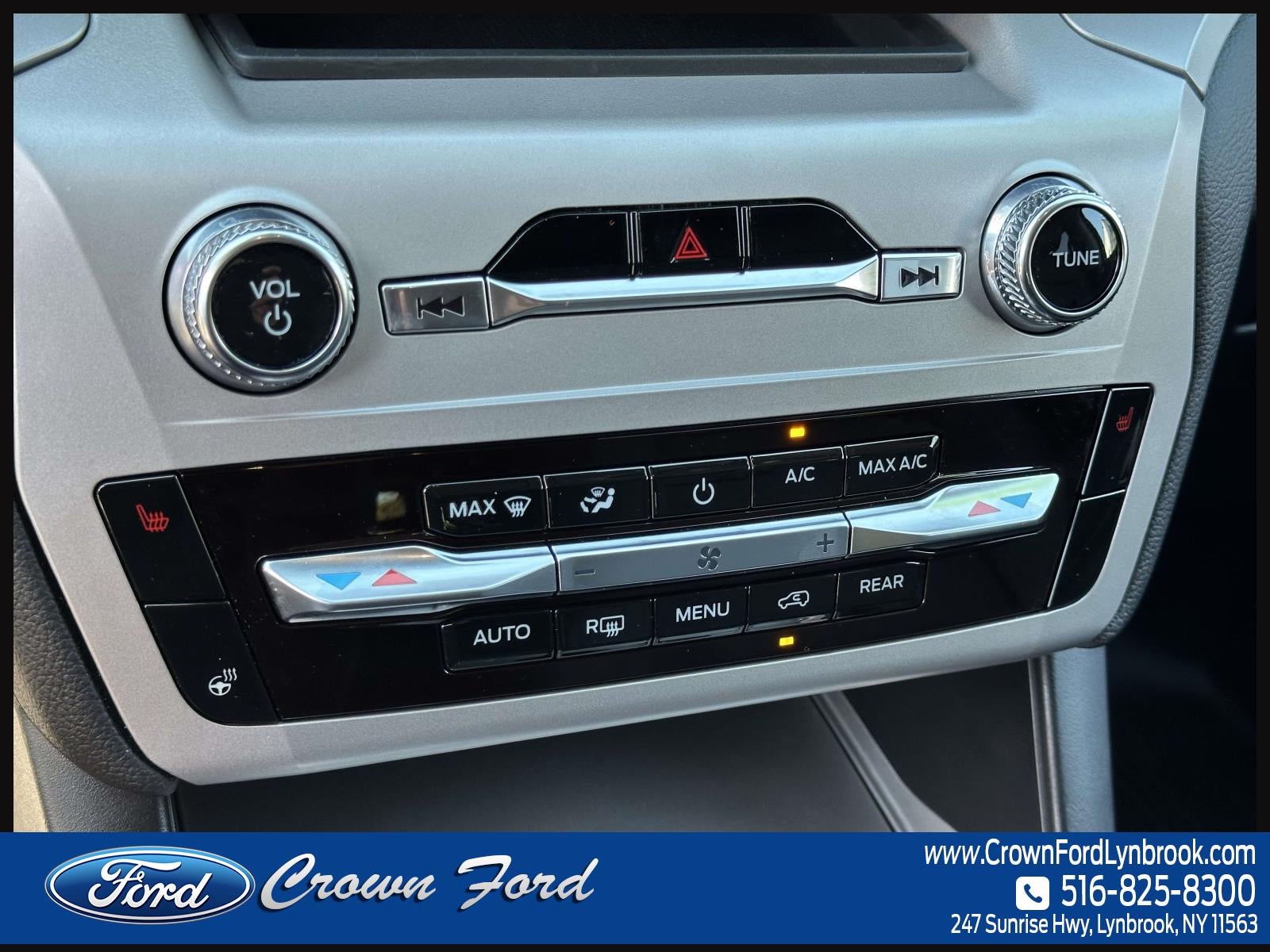 2023 Ford Explorer XLT 4WD