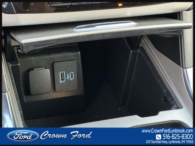 2023 Ford Explorer XLT 4WD