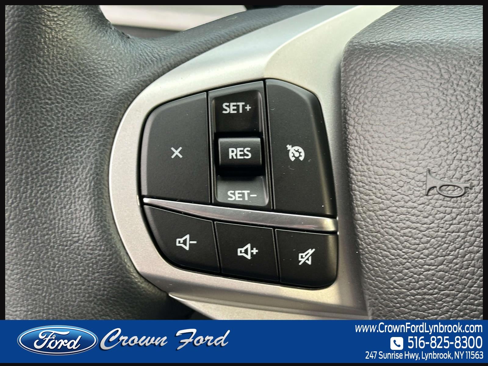 2023 Ford Explorer XLT 4WD