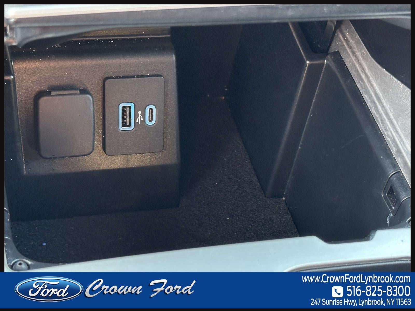 2022 Ford Explorer XLT 4WD