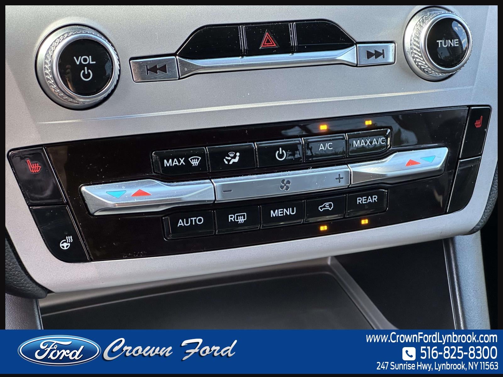 2024 Ford Explorer XLT 4WD