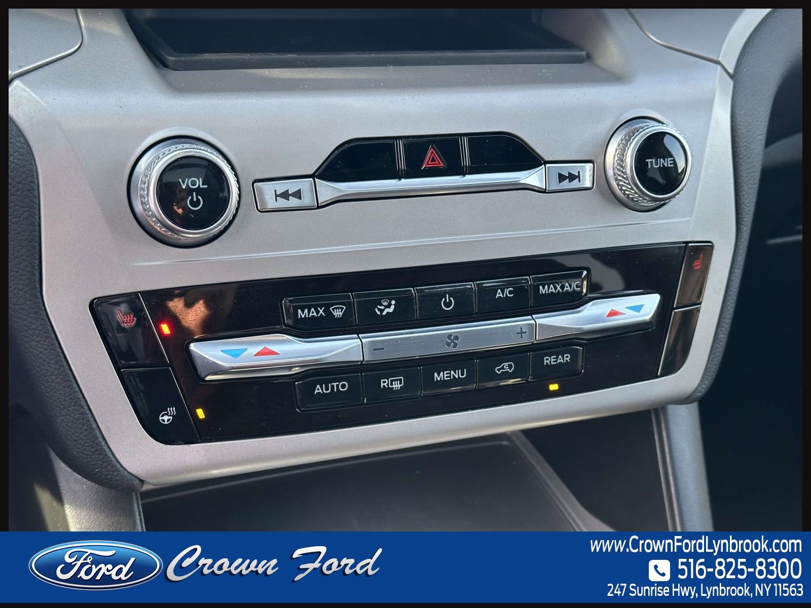 2022 Ford Explorer XLT 4WD