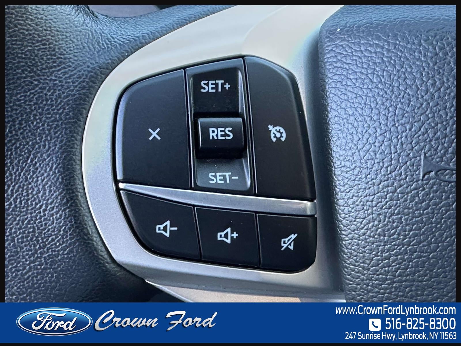 2023 Ford Explorer XLT 4WD