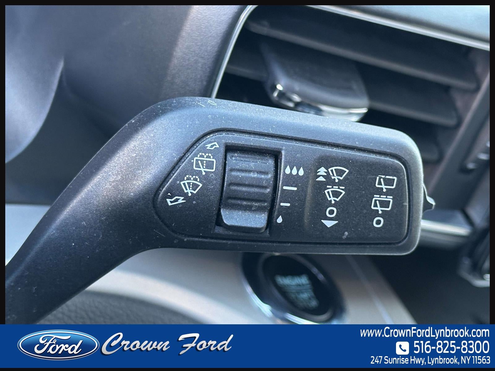 2023 Ford Explorer XLT 4WD