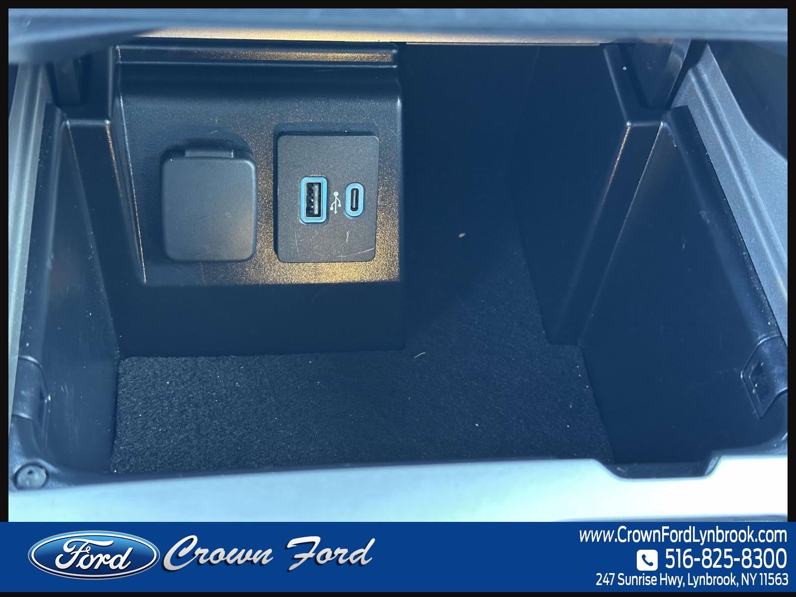 2023 Ford Explorer XLT 4WD