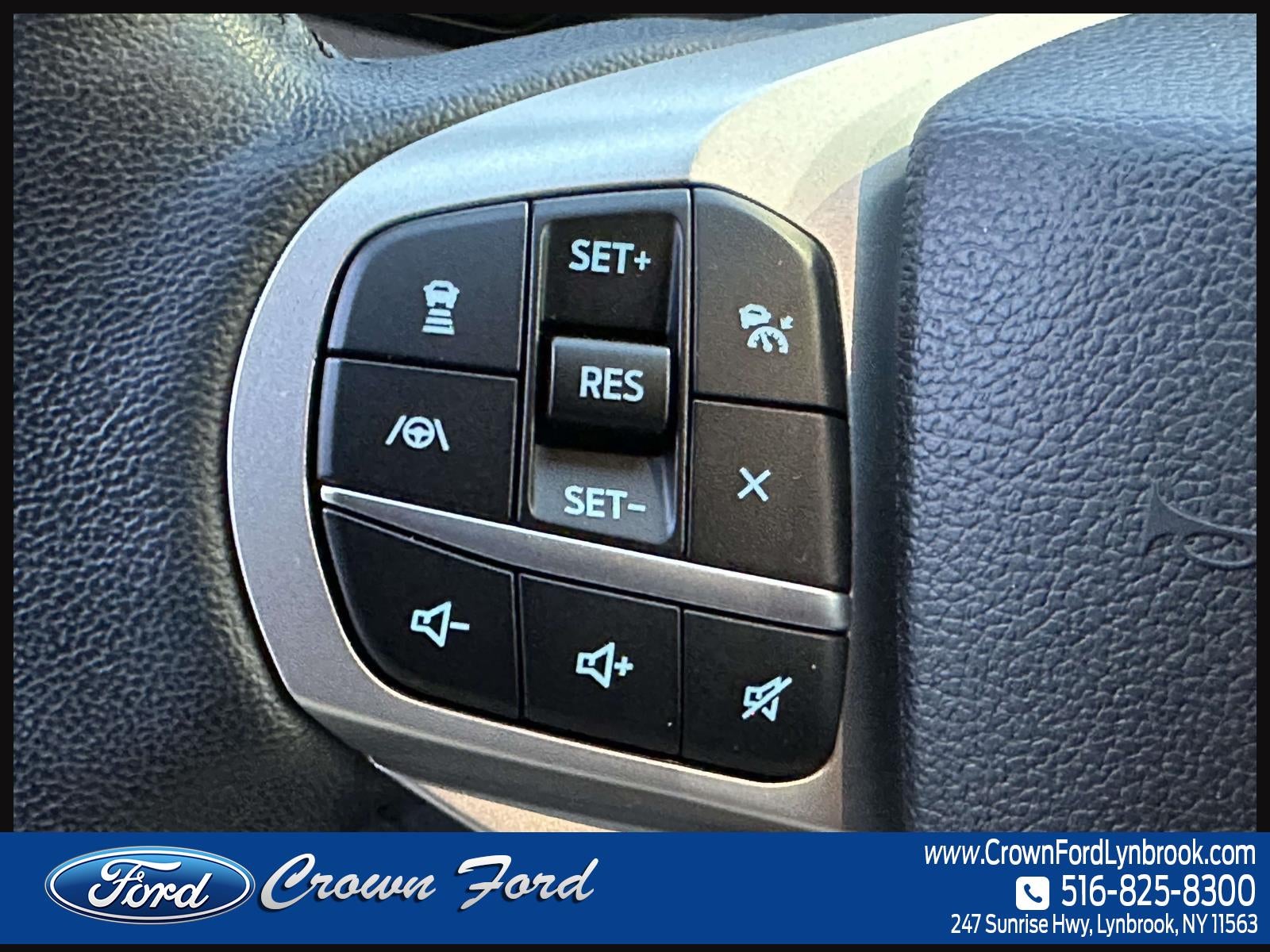 2022 Ford Explorer XLT 4WD