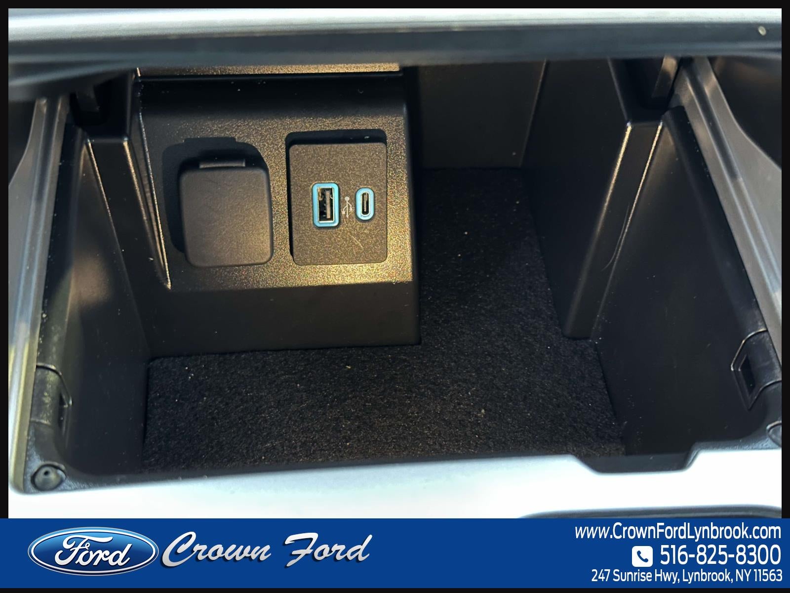 2022 Ford Explorer XLT 4WD