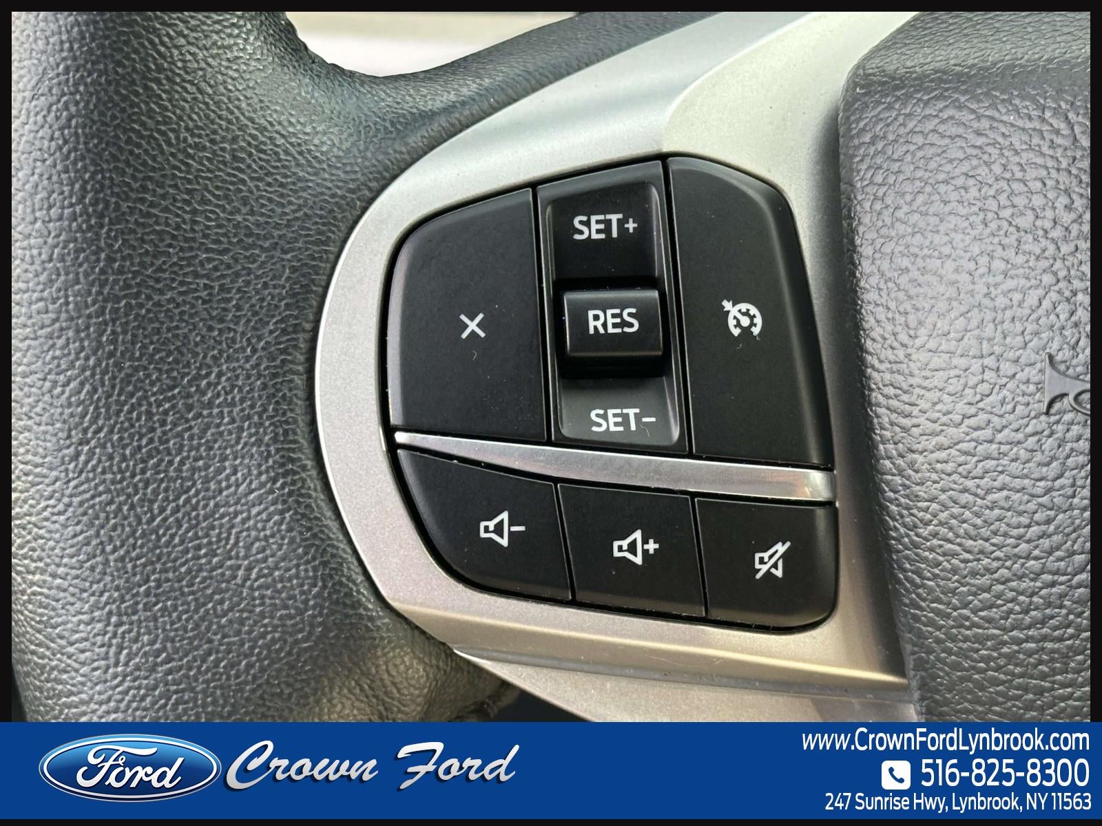 2023 Ford Explorer XLT 4WD