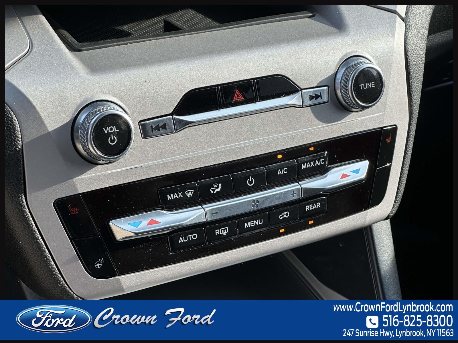 2023 Ford Explorer XLT 4WD