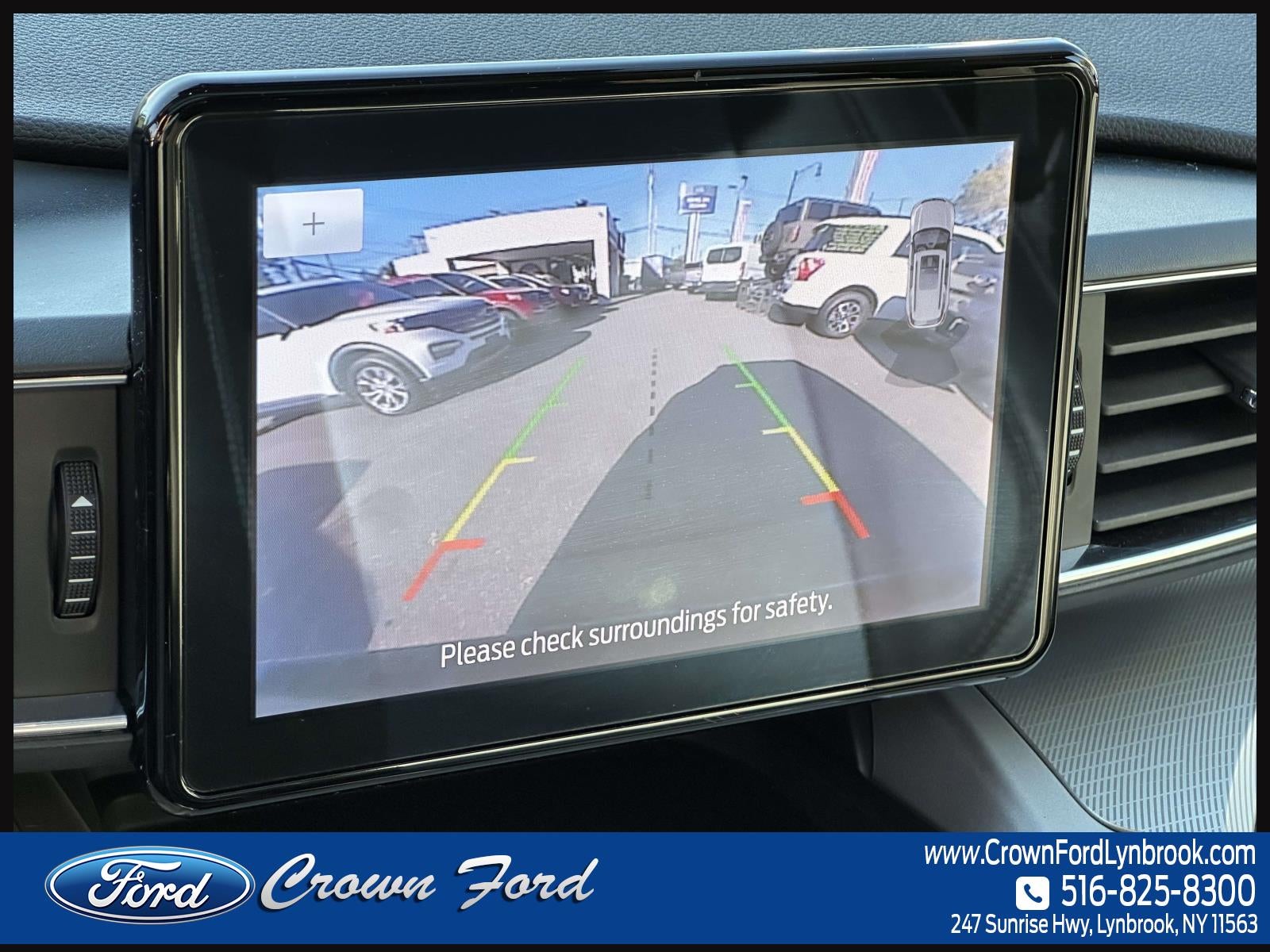 2022 Ford Explorer XLT 4WD