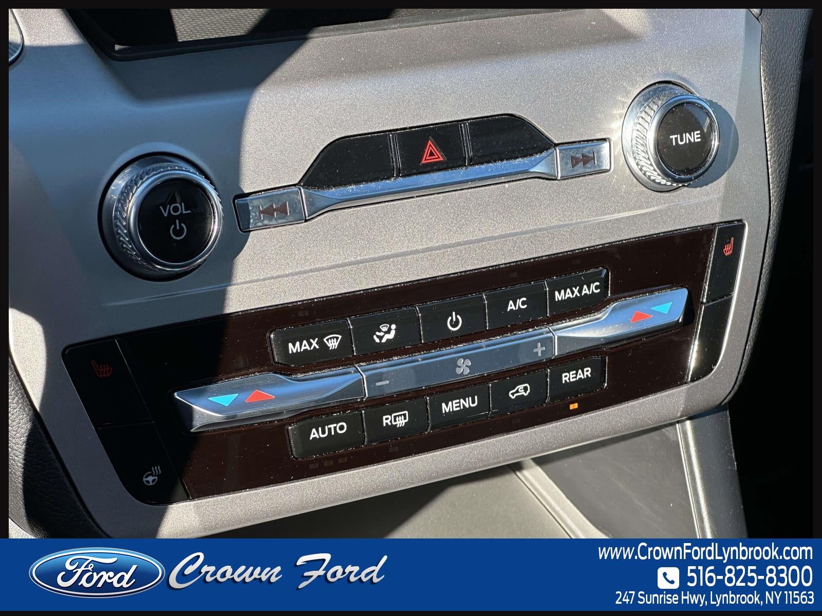 2022 Ford Explorer XLT 4WD