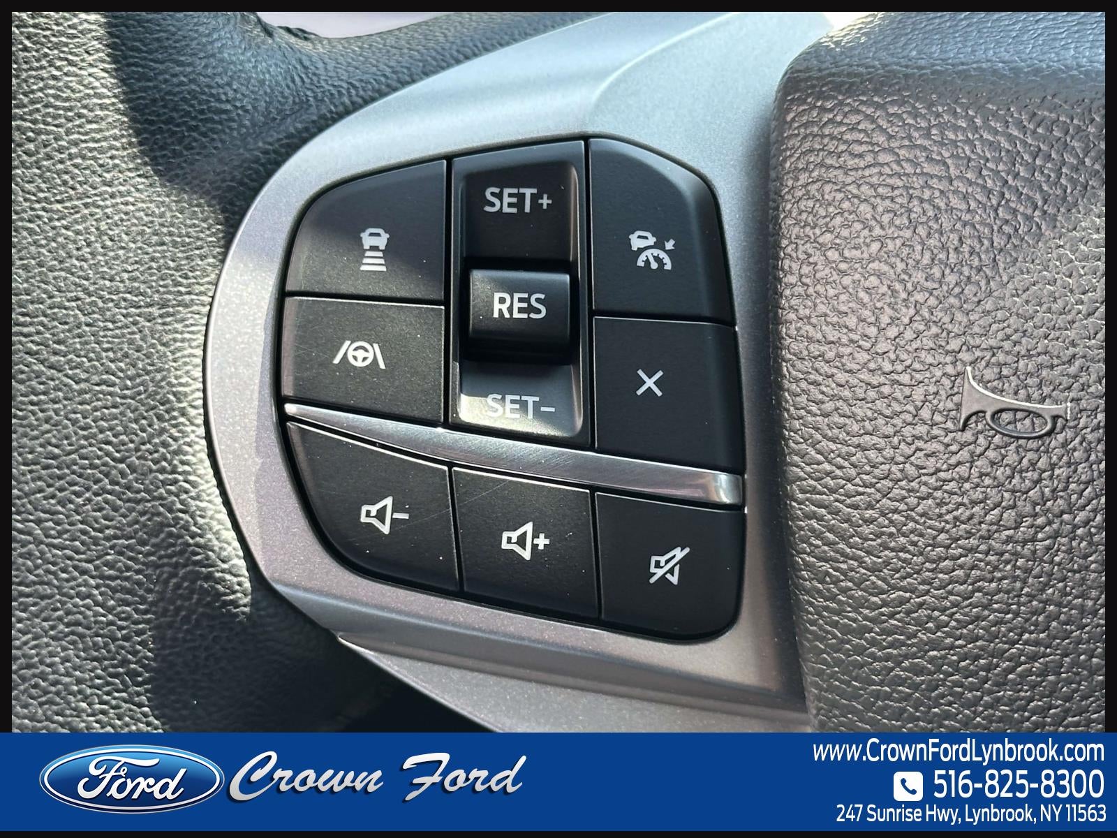 2023 Ford Explorer XLT 4WD
