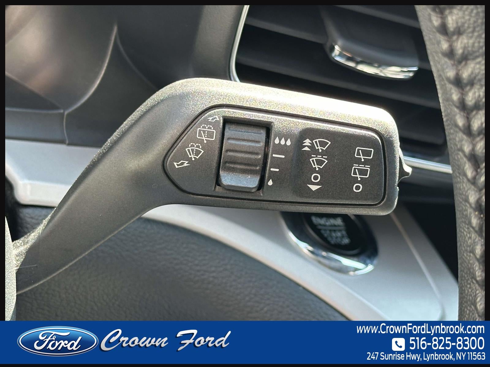 2023 Ford Explorer XLT 4WD