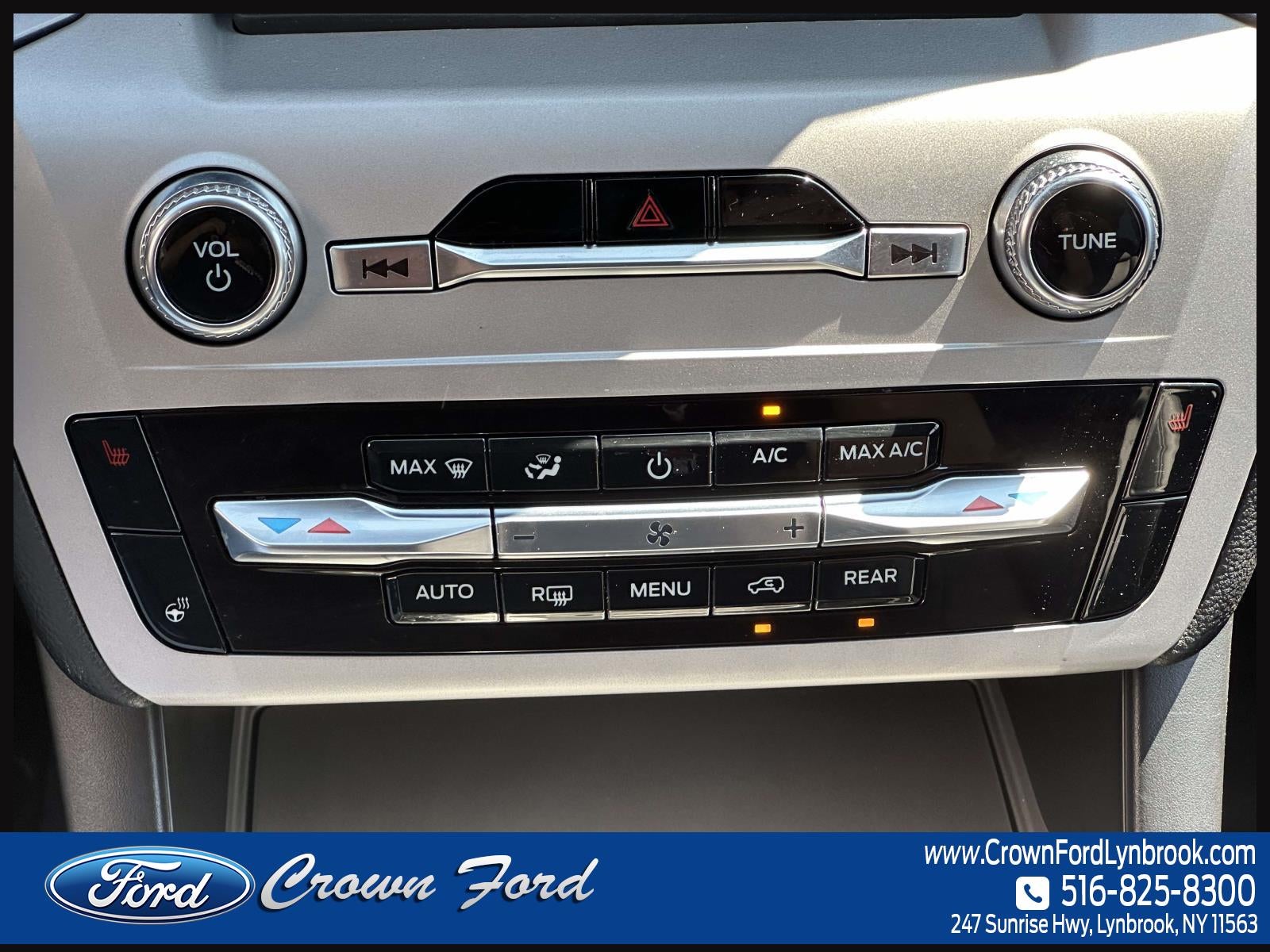 2023 Ford Explorer XLT 4WD