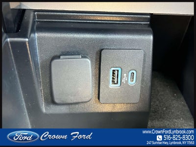 2023 Ford Explorer XLT 4WD