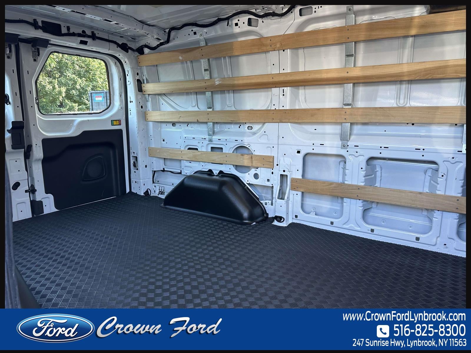 2024 Ford Transit Cargo Van T-250 130 Low Rf 9070 GVWR RWD