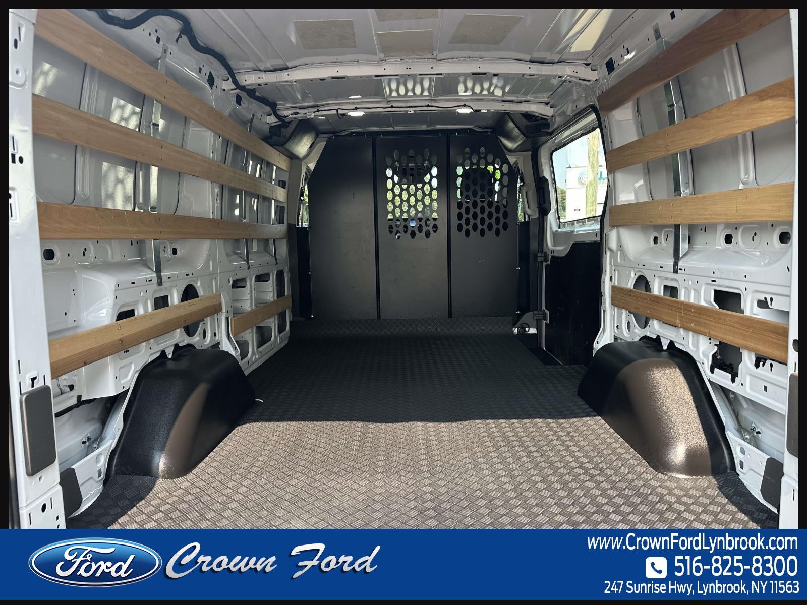 2025 Ford Transit Cargo Van T-250 130 Low Rf 9070 GVWR RWD