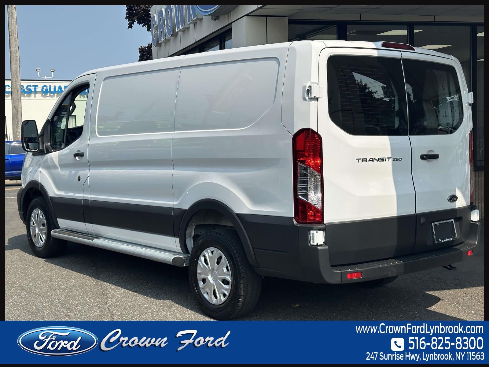 2025 Ford Transit Cargo Van T-250 130 Low Rf 9070 GVWR RWD