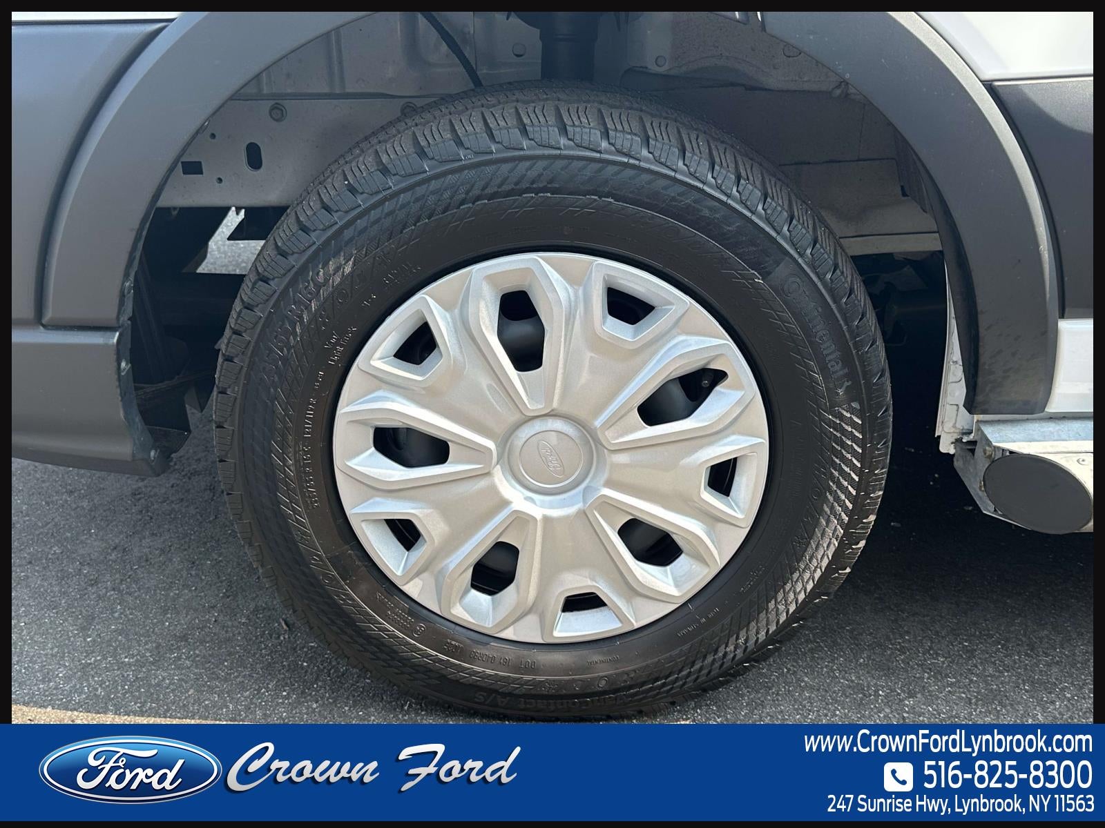 2025 Ford Transit Cargo Van T-250 130 Low Rf 9070 GVWR RWD
