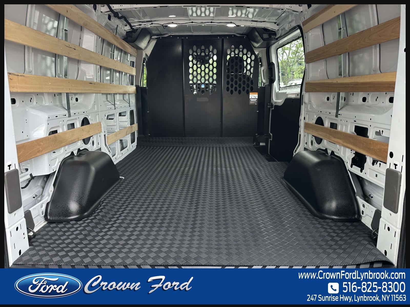 2025 Ford Transit Cargo Van T-250 130 Low Rf 9070 GVWR RWD