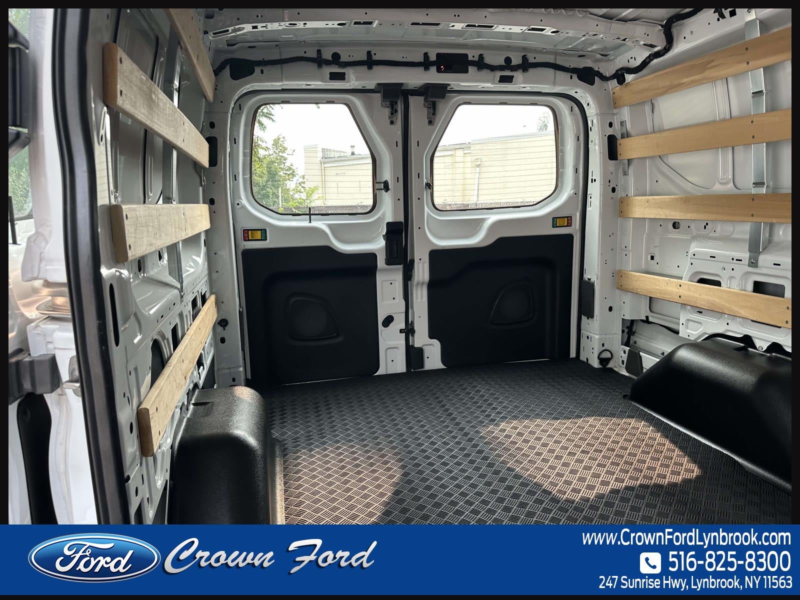 2025 Ford Transit Cargo Van T-250 130 Low Rf 9070 GVWR RWD