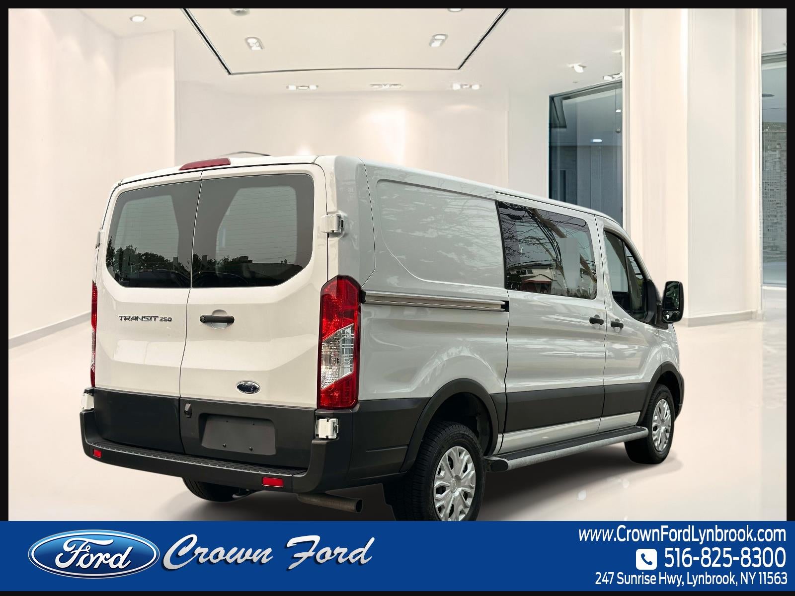2025 Ford Transit Cargo Van T-250 130 Low Rf 9070 GVWR RWD