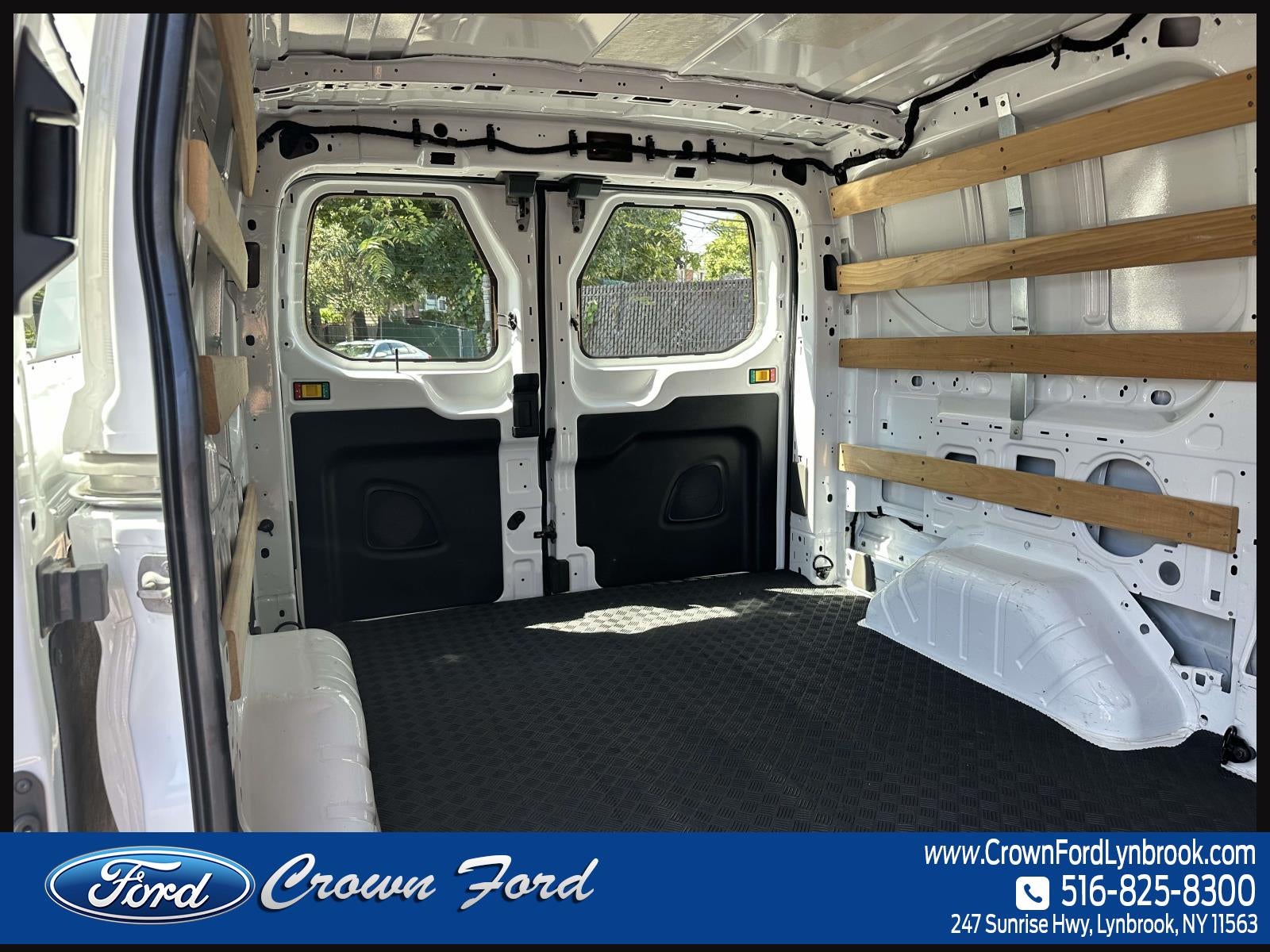2025 Ford Transit Cargo Van T-250 130 Low Rf 9070 GVWR RWD