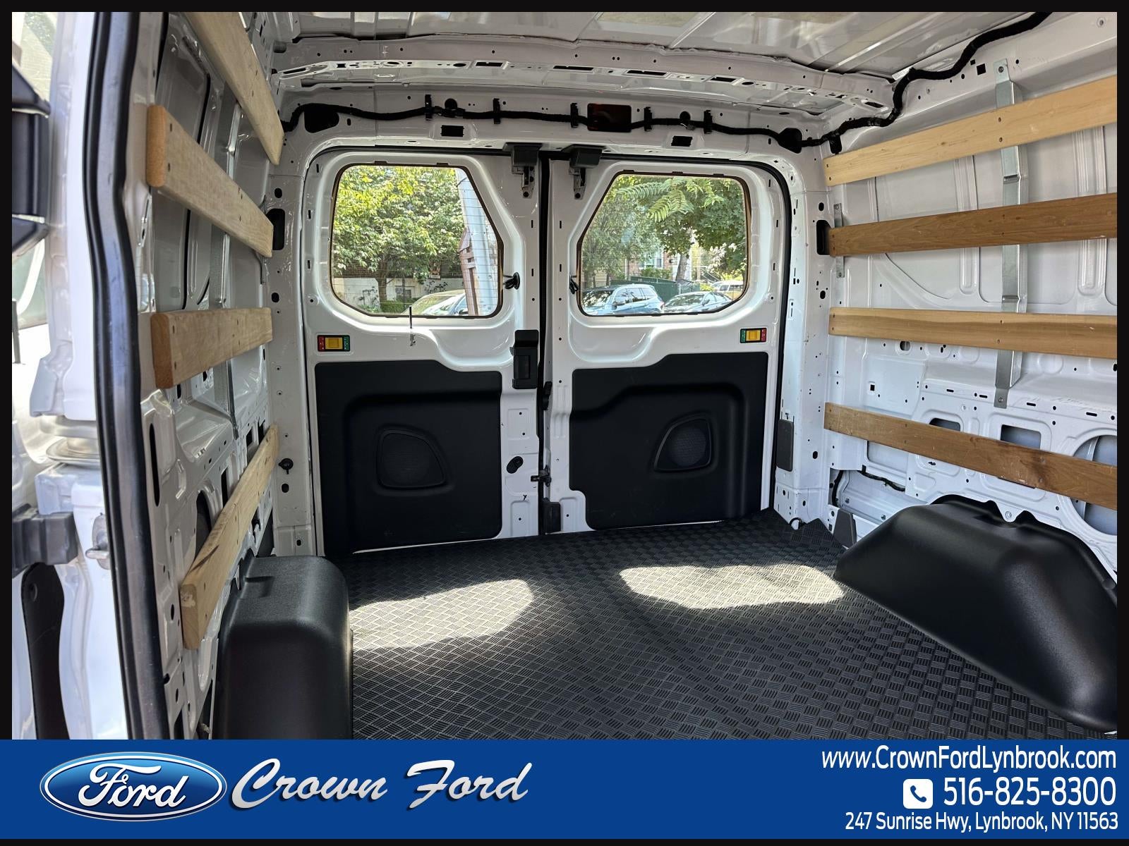 2025 Ford Transit Cargo Van T-250 130 Low Rf 9070 GVWR RWD