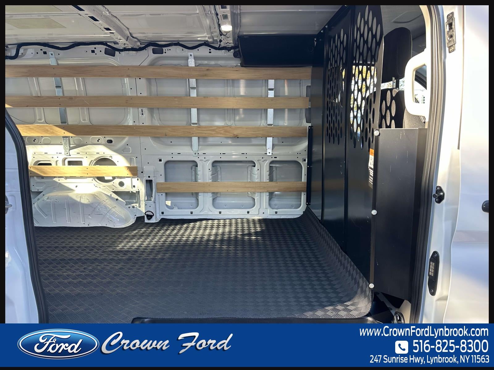 2025 Ford Transit Cargo Van T-250 130 Low Rf 9070 GVWR RWD