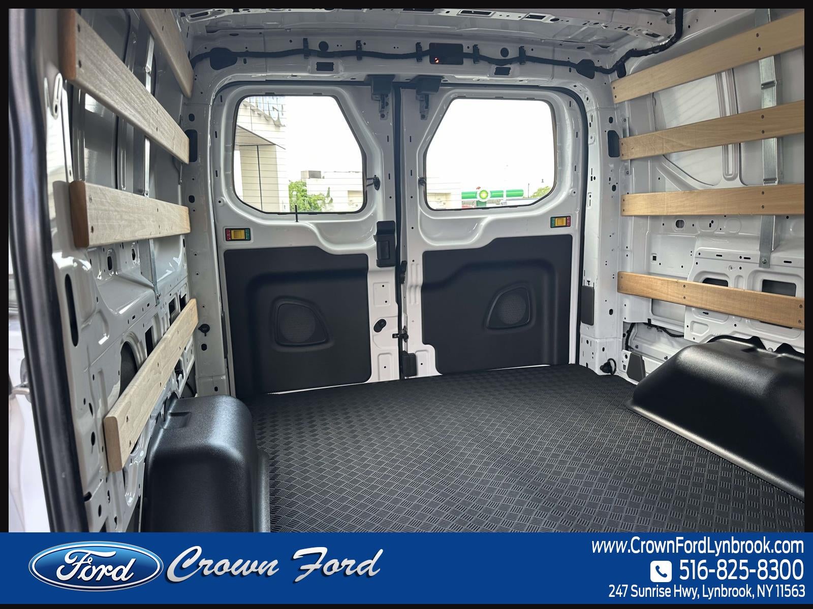 2025 Ford Transit Cargo Van T-250 130 Low Rf 9070 GVWR RWD