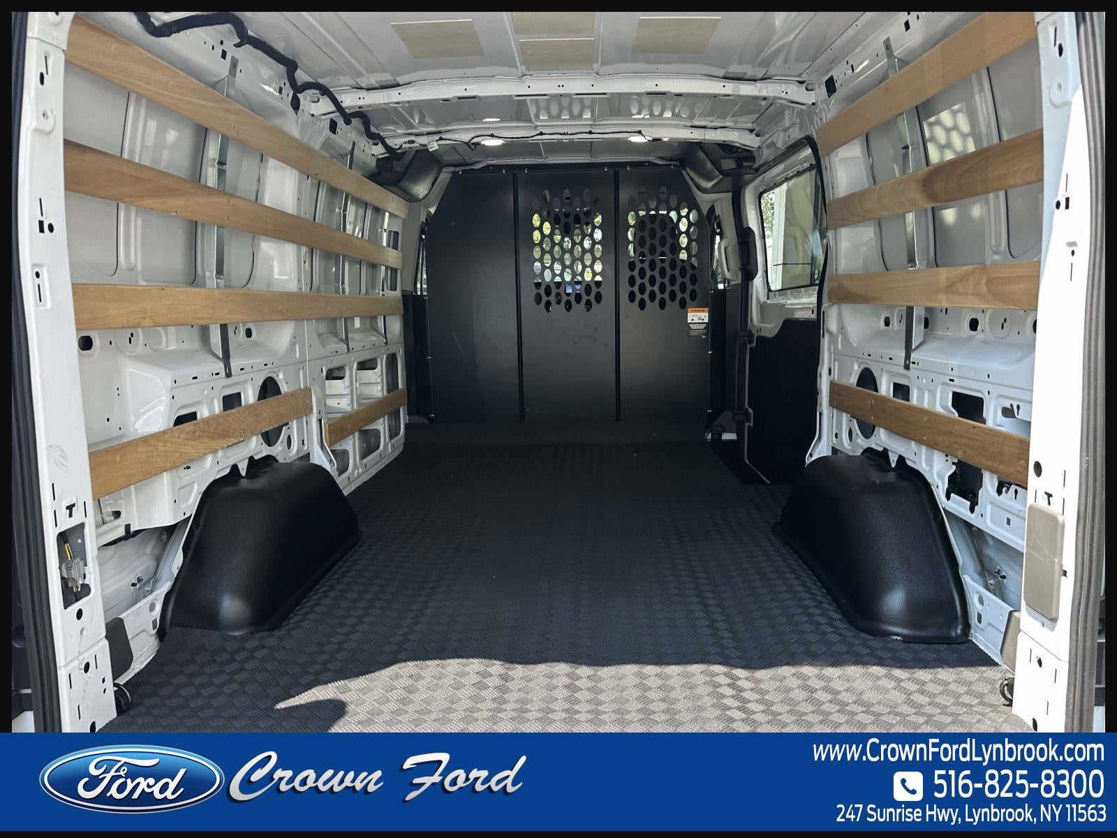 2025 Ford Transit Cargo Van T-250 130 Low Rf 9070 GVWR RWD
