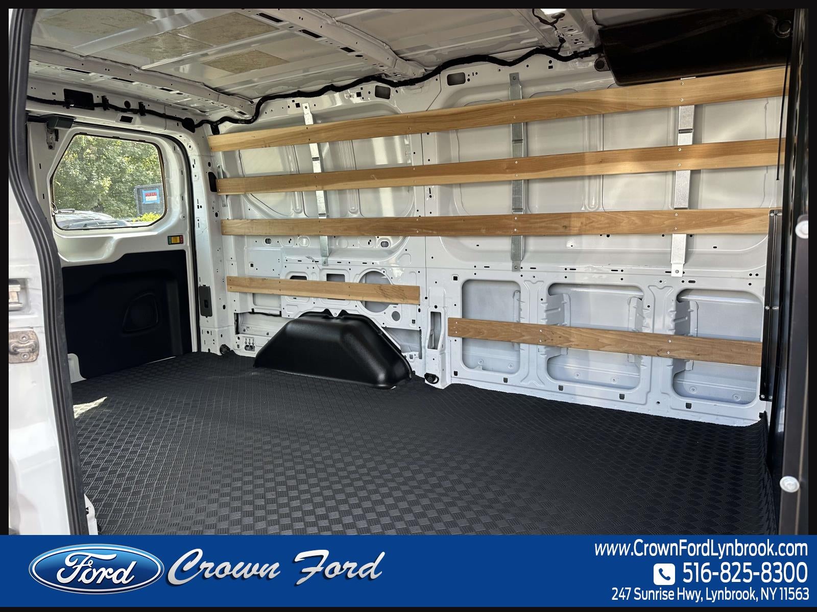2025 Ford Transit Cargo Van T-250 130 Low Rf 9070 GVWR RWD