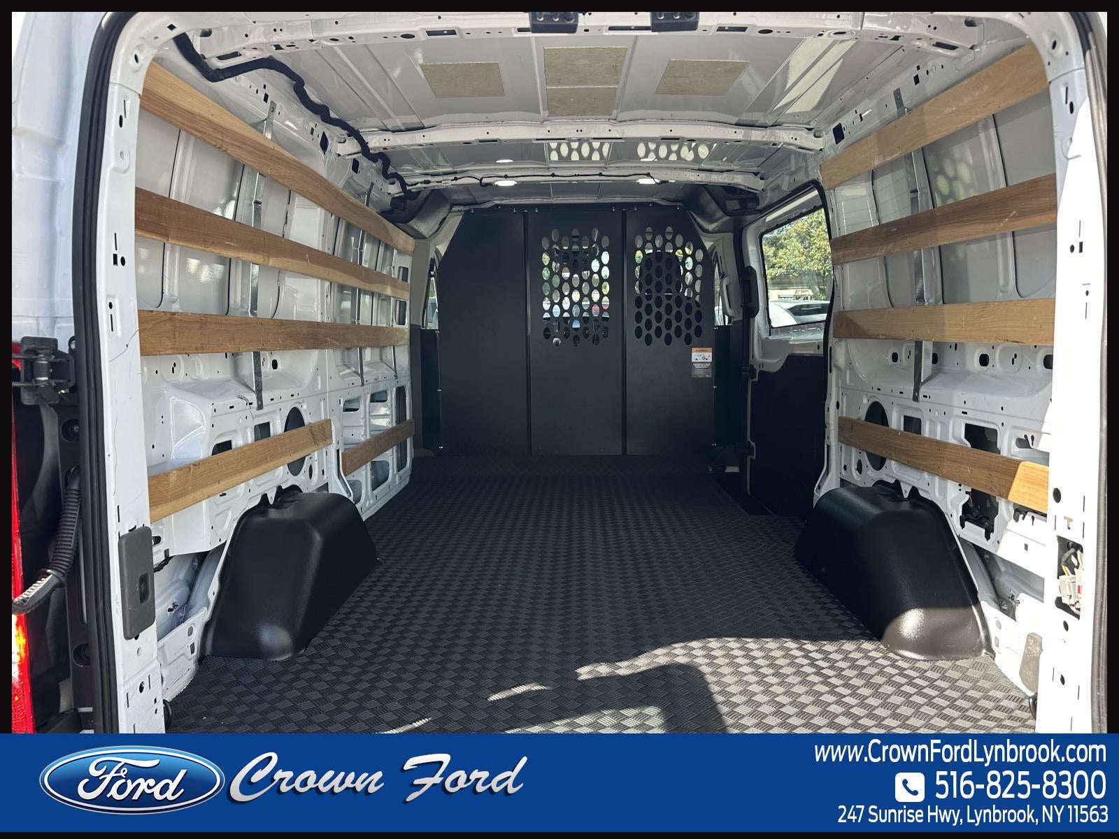 2025 Ford Transit Cargo Van T-250 130 Low Rf 9070 GVWR RWD
